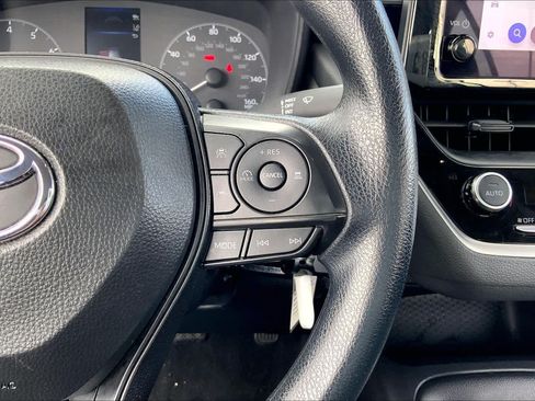 Used 2024 Toyota Corolla LE FWD image 24