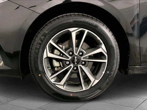 Certified 2024 Kia Forte LXS image 9