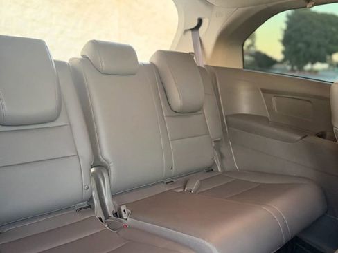 Used 2014 Honda Odyssey EX-L image 17