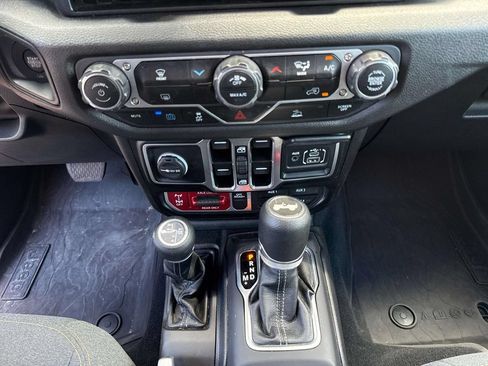 Used 2025 Jeep Wrangler Unlimited Sport S 4xe AWD/4WD image 26