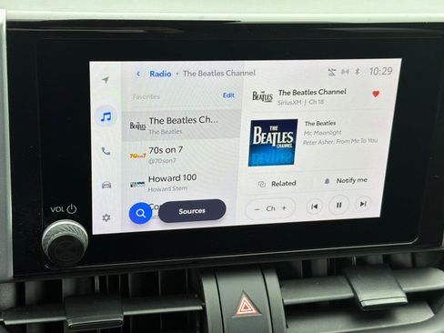 Used 2023 Toyota RAV4 XLE image 15