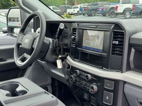 New 2025 Ford F350 XL w/ 360-Degree Camera Package RWD image 22