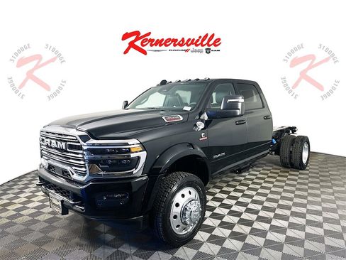 New 2026 RAM 4500 Tradesman 60CA Dually w/ Laramie Trim Package image 3