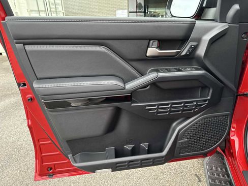 Used 2026 Toyota 4Runner Limited image 16