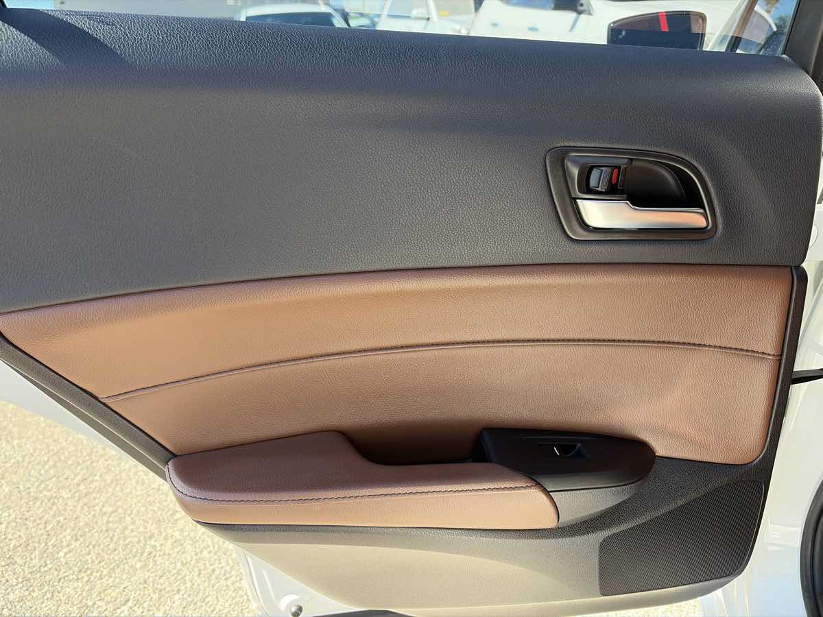 Used 2019 Acura ILX w/ Technology Package FWD image 12