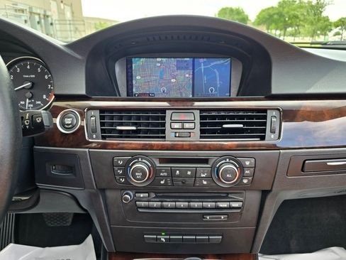 Used 2013 BMW 335i Convertible RWD image 35