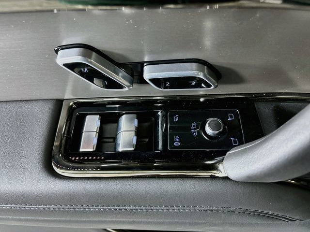 New 2026 Land Rover Range Rover Sport Dynamic SE AWD/4WD image 19