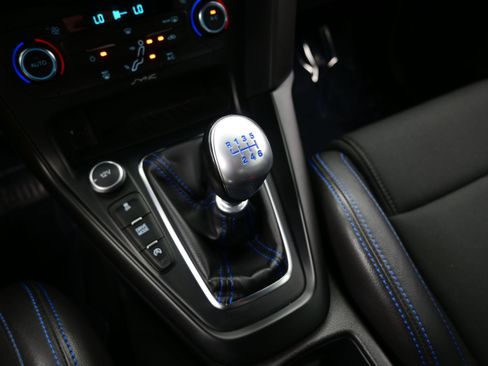 Used 2016 Ford Focus RS AWD/4WD image 25