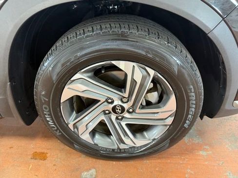 Certified 2023 Hyundai Santa Fe SEL w/ Cargo Package FWD image 8