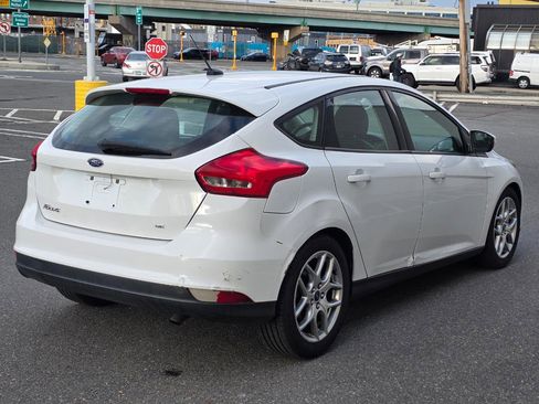 Used 2015 Ford Focus SE w/ Equipment Group 201A FWD image 7
