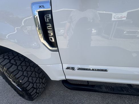 Used 2022 Ford F250 XL w/ Power Equipment Group AWD/4WD image 21
