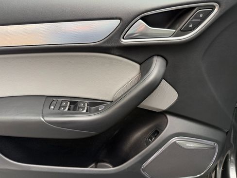 Used 2018 Audi Q3 2.0T Premium Plus image 14