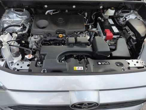 Certified 2025 Toyota RAV4 XLE AWD/4WD image 22