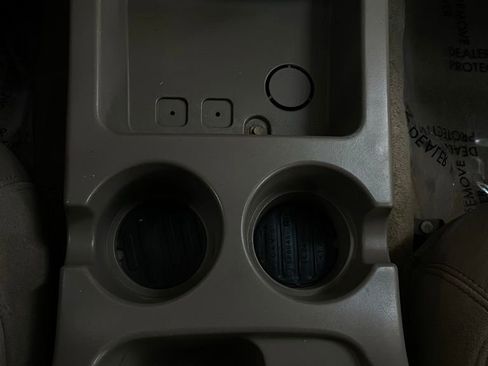 Used 2004 Ford Explorer Eddie Bauer image 28