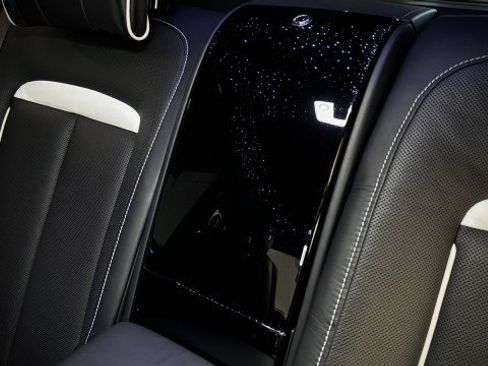 Used 2020 Rolls-Royce Cullinan AWD/4WD image 36