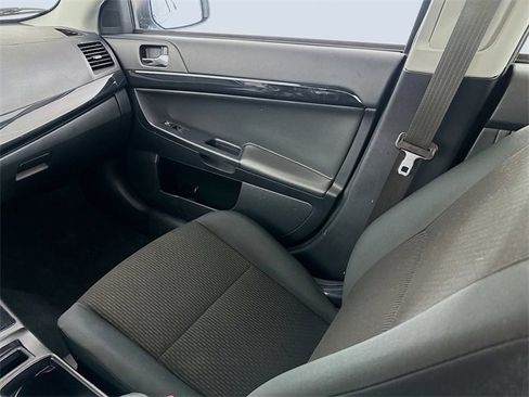 Used 2017 Mitsubishi Lancer ES image 21