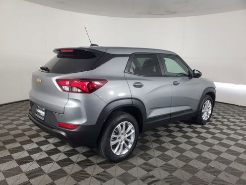 New 2026 Chevrolet TrailBlazer LS w/ LS Convenience Package FWD image 4