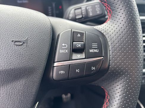 Used 2024 Ford Escape ST-Line w/ Tech Pack #1 AWD/4WD image 18