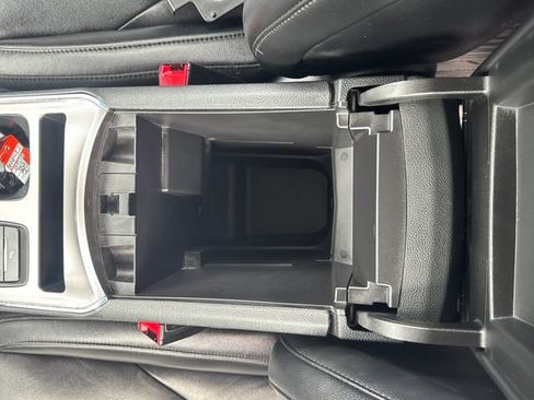 Used 2022 Ford Edge Titanium AWD/4WD image 29
