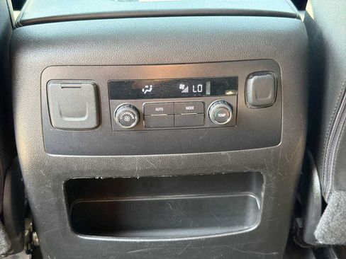 Used 2017 Chevrolet Tahoe LT AWD/4WD image 34