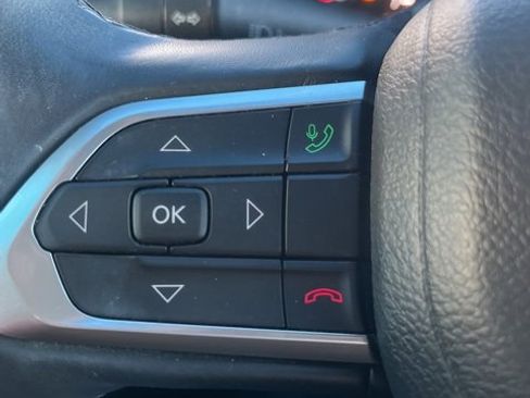 Used 2022 Jeep Compass Latitude w/ Convenience Group image 17