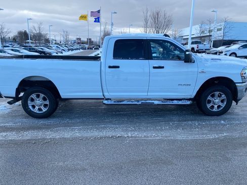 Used 2024 RAM 3500 Big Horn AWD/4WD image 3