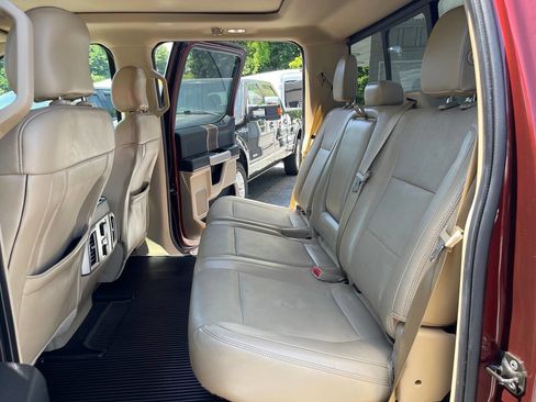 Used 2015 Ford F150 Lariat w/ Equipment Group 502A Luxury AWD/4WD image 27