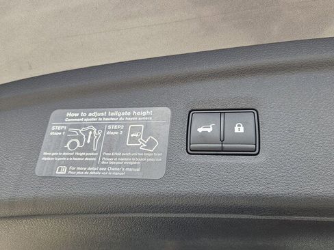 Certified 2025 INFINITI QX50 Luxe image 24