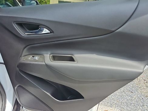 Used 2024 Chevrolet Equinox LT w/ LPO, Floor Liner Package AWD/4WD image 19