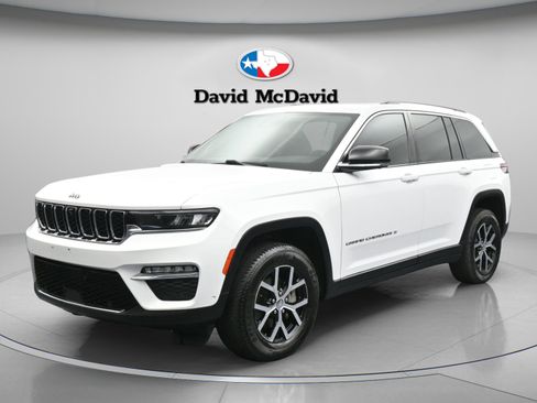 Used 2023 Jeep Grand Cherokee Limited w/ Luxury Tech Group II AWD/4WD image 1