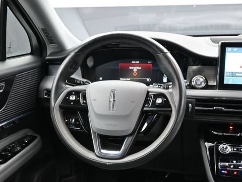 Used 2022 Lincoln Corsair Reserve w/ Elements Package FWD image 14