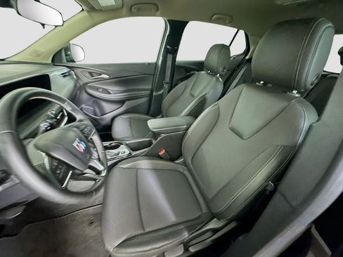 Used 2025 Buick Encore GX Preferred FWD image 13