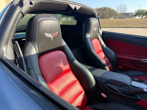 Used 2011 Chevrolet Corvette Grand Sport w/ Preferred Equipment Group image 15