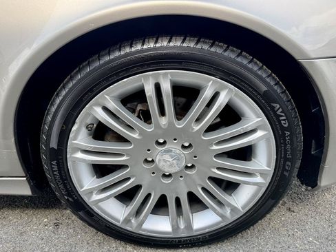 Used 2008 Mercedes-Benz E 350 4MATIC Sedan image 31