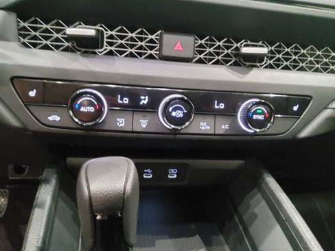 Certified 2025 Honda Accord SE image 28