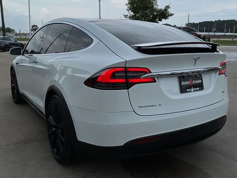 Used 2018 Tesla Model X 75D AWD/4WD image 6