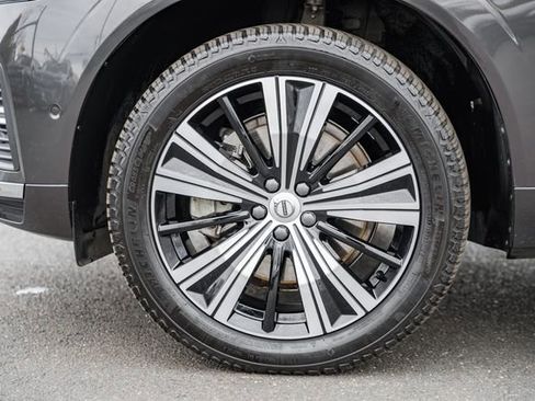 Used 2022 Volvo XC60 T8 Inscription w/ Advanced Package image 17