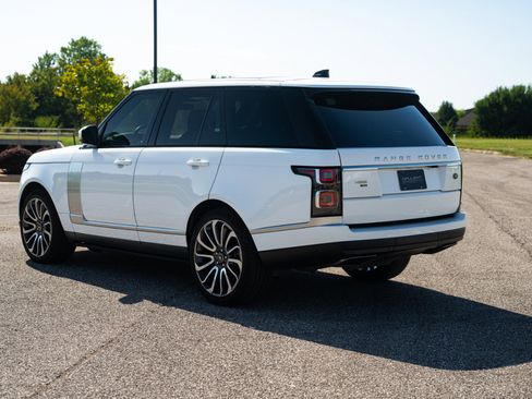 Used 2020 Land Rover Range Rover HSE image 7