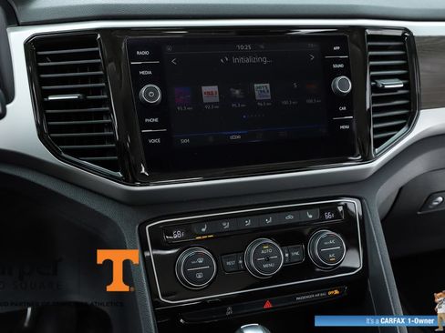 Used 2023 Volkswagen Atlas SE w/ Black Wheel Package FWD image 25