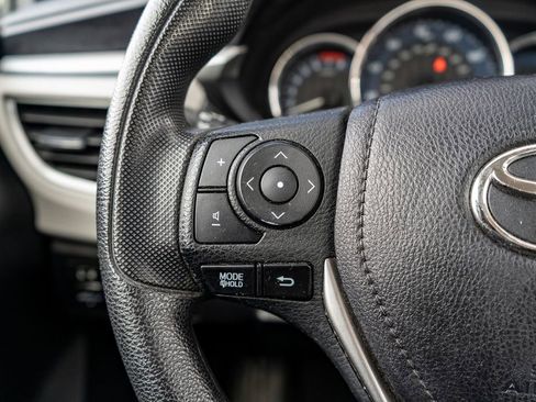 Used 2016 Toyota Corolla LE image 20