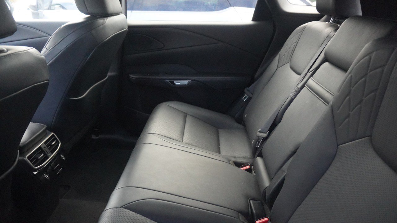 Used 2024 Lexus RX 350 FWD w/ Technology Package image 11