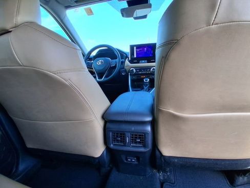 Used 2023 Toyota RAV4 XLE Premium FWD image 13