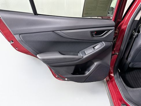 Used 2019 Subaru Crosstrek 2.0i w/ Eyesight System image 24