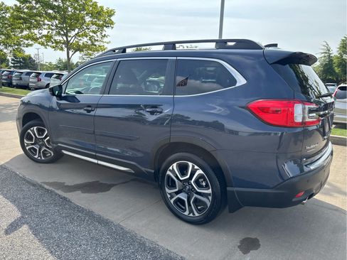 Used 2025 Subaru Ascent Limited AWD/4WD image 6