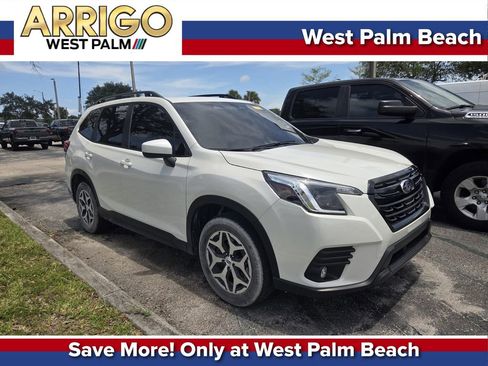 Used 2024 Subaru Forester Premium AWD/4WD image 1