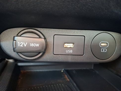 Certified 2025 Hyundai Elantra Sport image 21