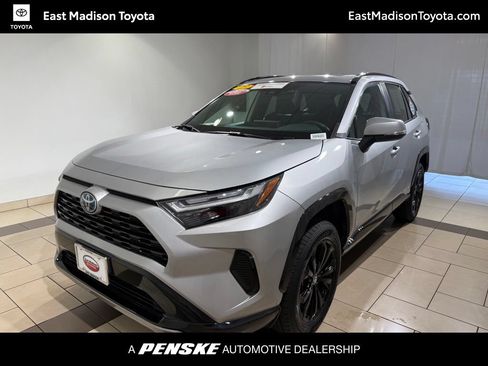 Certified 2023 Toyota RAV4 SE w/ Convenience Package AWD/4WD image 1