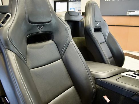 Used 2018 Chevrolet Corvette Stingray Convertible w/ 3LT Preferred Equipment Group RWD image 29