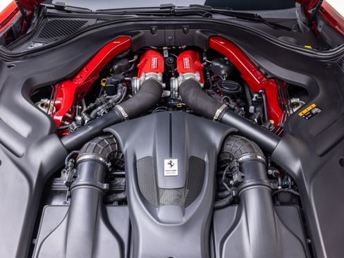 Certified 2022 Ferrari Roma RWD image 39