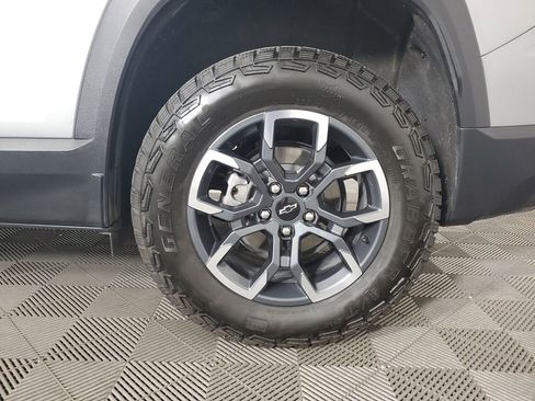 Used 2025 Chevrolet Equinox ACTIV image 31